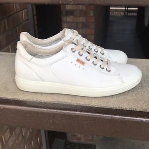 Ecco soft leather sneaker